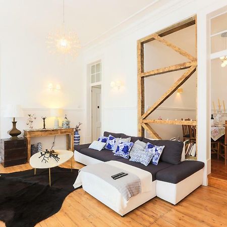 Lisbon Secret & Charming Baixa 4 Bedroom Apartment ภายนอก รูปภาพ