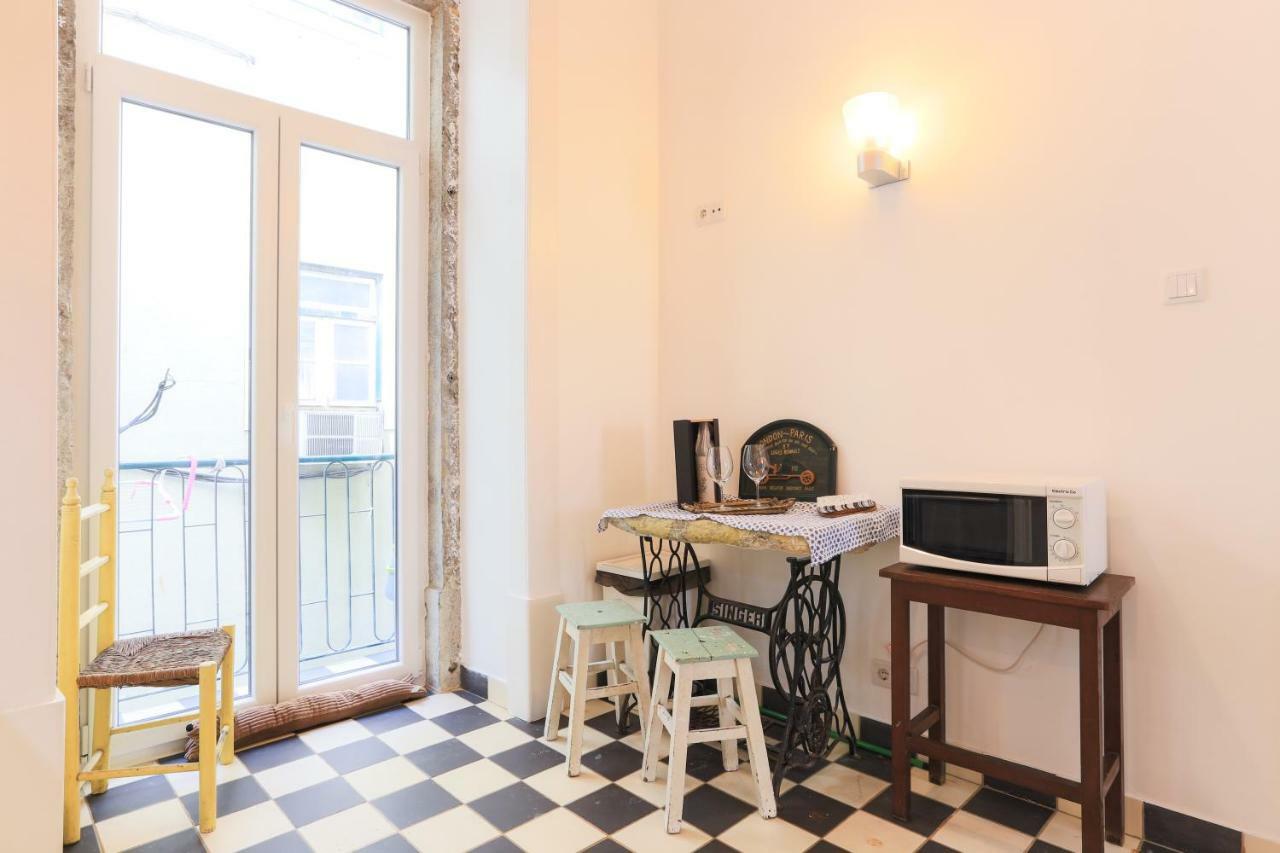 Lisbon Secret & Charming Baixa 4 Bedroom Apartment ภายนอก รูปภาพ