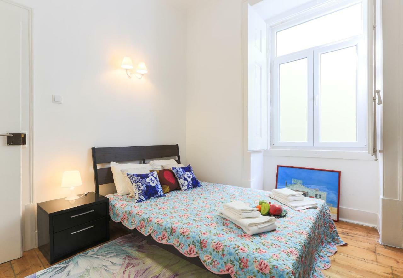 Lisbon Secret & Charming Baixa 4 Bedroom Apartment ภายนอก รูปภาพ
